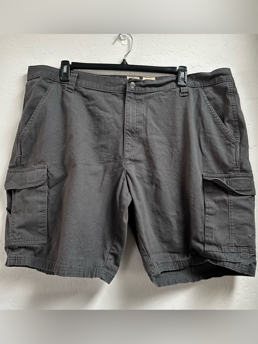 Men's Redhead Charcoal Cargo Shorts with Multiple Pockets